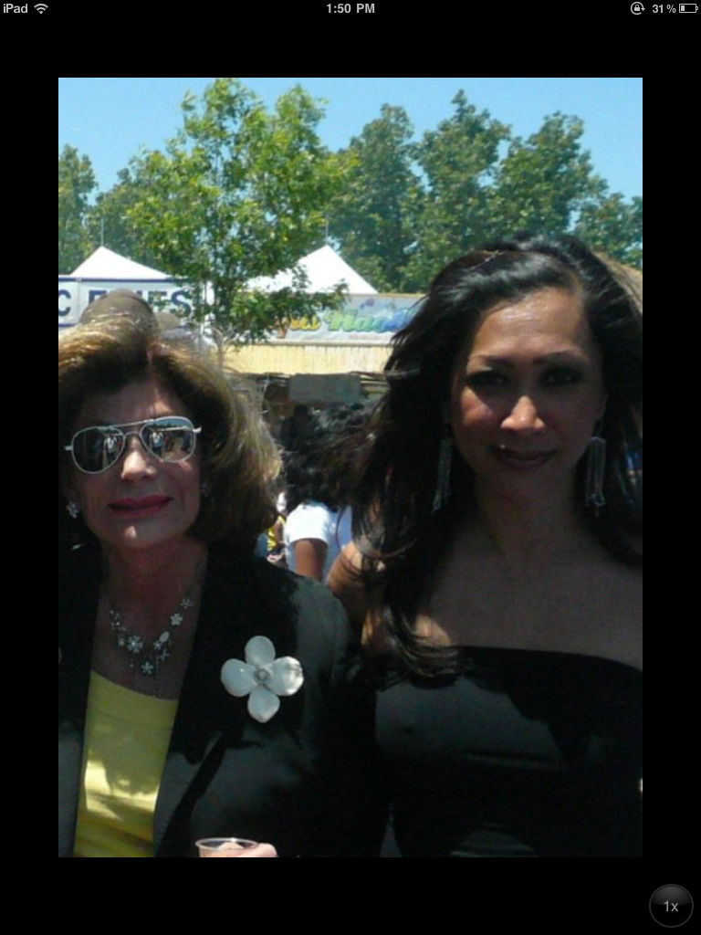 Founder, Rowena Baraan-Krifaton with Congresswoman, Shelley Berkley during the Fiesta Filipino fundraising event.